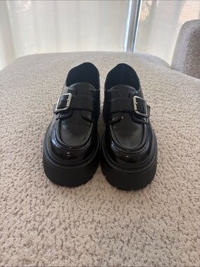 Steve Madden Black Patent Leather Buckle Platform Moccasins